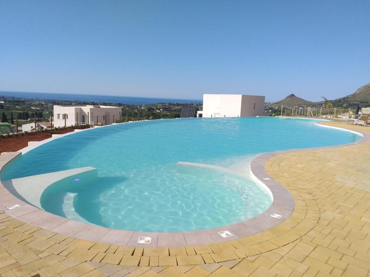 Villa Cristina - Relax - Piscina E Vista Mare カステッランマーレ・デル・ゴルフォ エクステリア 写真